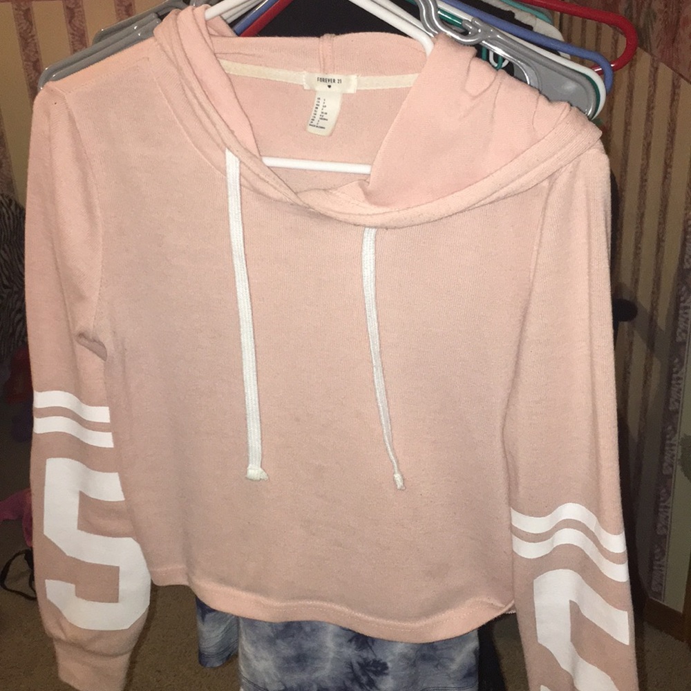 Forever21 kind of cropped hoodie - Picture 1 of 3